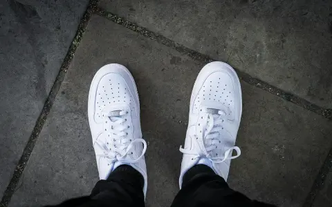 Jak się pierze buty, aby ich nie zniszczyć - skuteczne metody czyszczenia