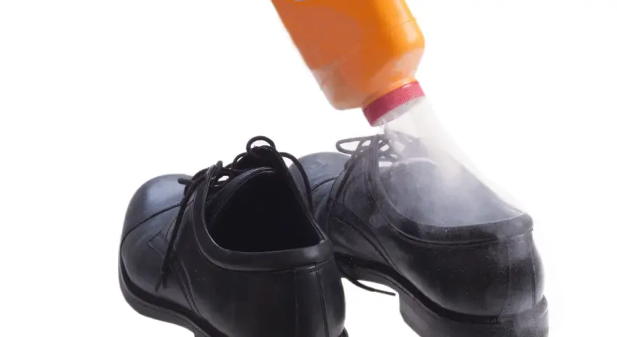Skuteczne domowe sposoby na śmierdzące buty - pozbądź się zapachu